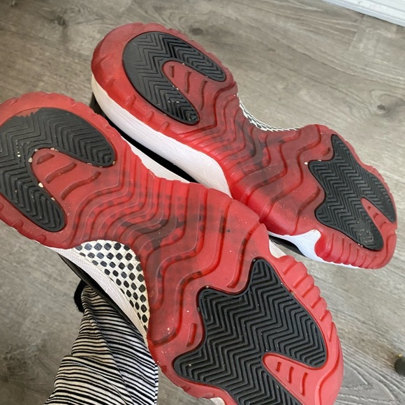 JORDAN 11 RETRO BRED SNEAKERS - Picture 17 of 17